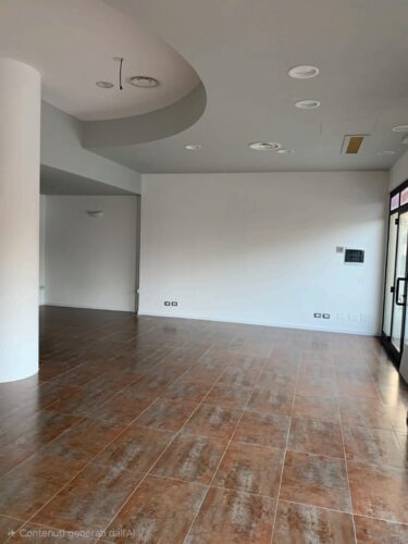 locale commerciale osimo